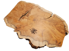 Laden Sie das Bild in den Galerie-Viewer, Baumscheiben rustikal "Sveitalegt"